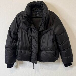 GAP Black Big Puff Cropped Jacket